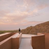 Casa Tobi by Espacio 18 Arquitectura
