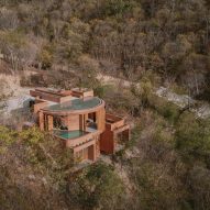 Casa Tobi by Espacio 18 Arquitectura