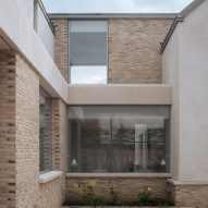 Chalk River House by Oliver Leech Architects