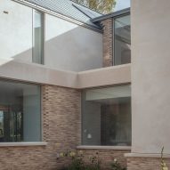Chalk River House by Oliver Leech Architects