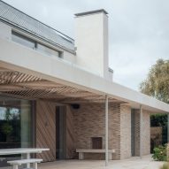Chalk River House by Oliver Leech Architects