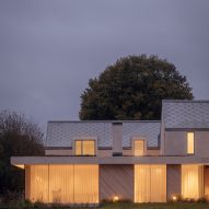 Chalk River House by Oliver Leech Architects