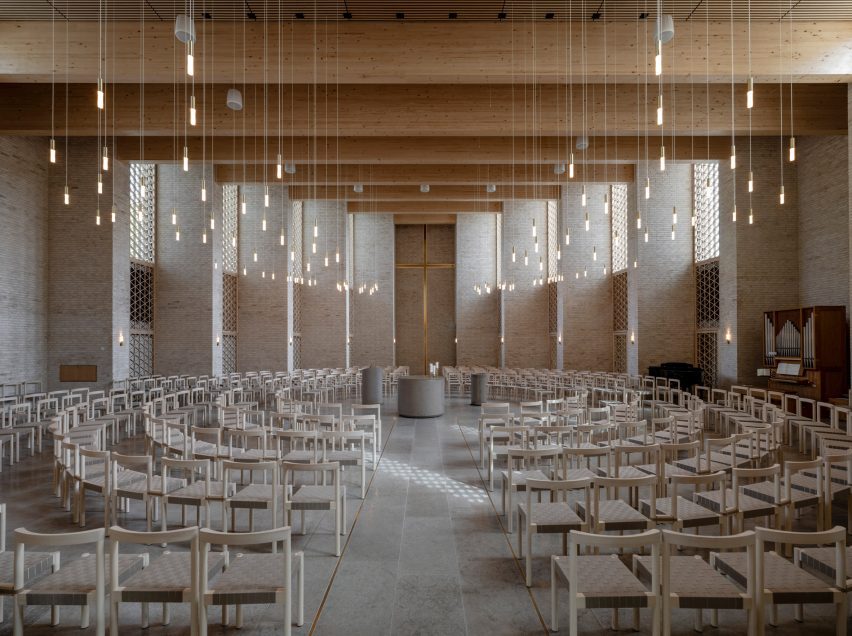 H&oslash;jvangen Church in Denmark