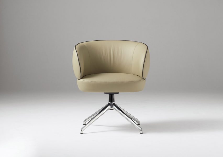 Emino chair by Okamura