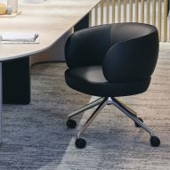 Emino chair by Okamura