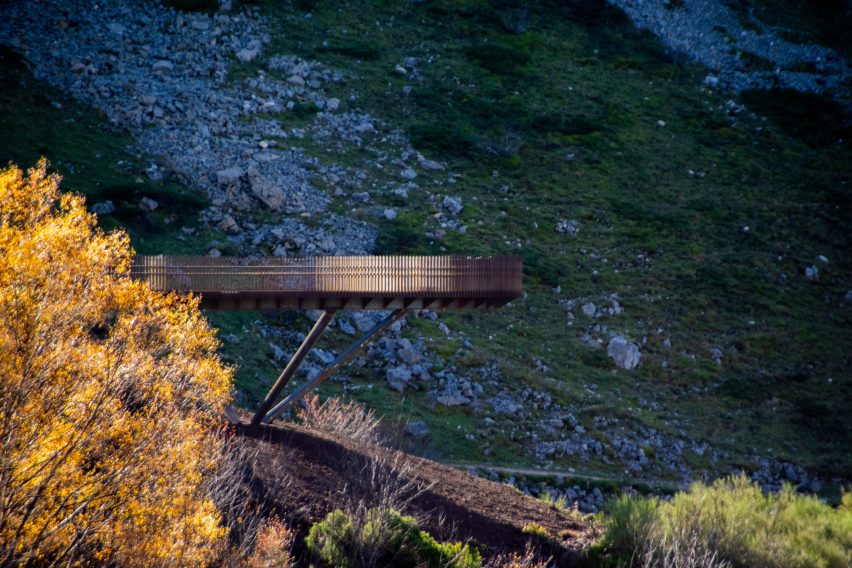 Farrapona Geological Viewpoint by Puerto & Sánchez Arquitectos