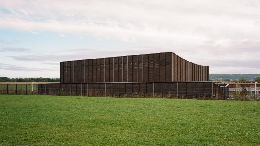 Marie Marvingt Gymnasium by Ateliers O-S Architectes
