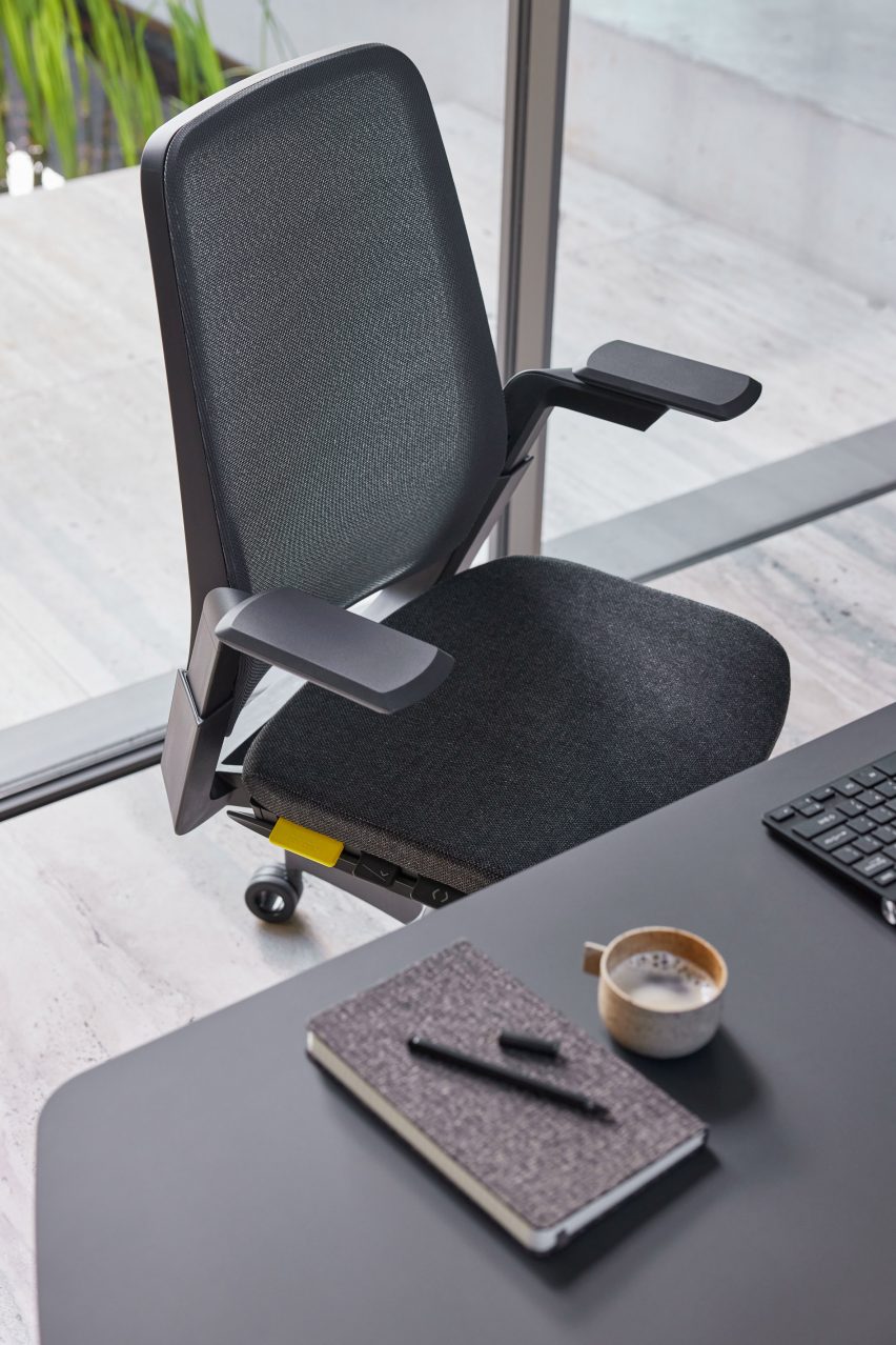 Remode task chair by Ben van Berkel for Ahrend