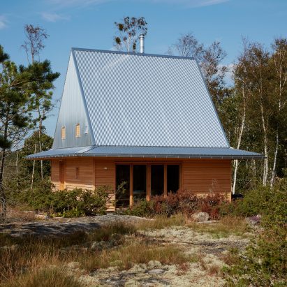 Hee House by Ellsinger