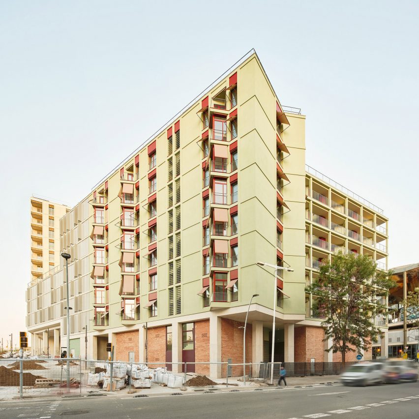 La Comunidad Habitacional, Cierto Estudio