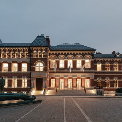 Walworth Townhall by Feix & Merlin and General Projects