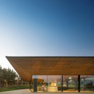 Albuquerque Foundation by Bernades Arquitetura