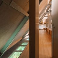 Attic Above Garden by RAD+ar