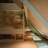 Attic Above Garden by RAD+ar