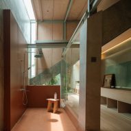 Attic Above Garden by RAD+ar