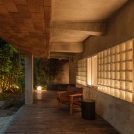 Attic Above Garden by RAD+ar