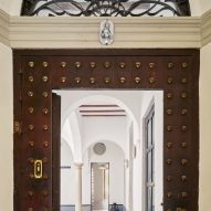 Casa Puerto by Lucas y Hernández-Gil