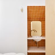 Casa Puerto by Lucas y Hernández-Gil