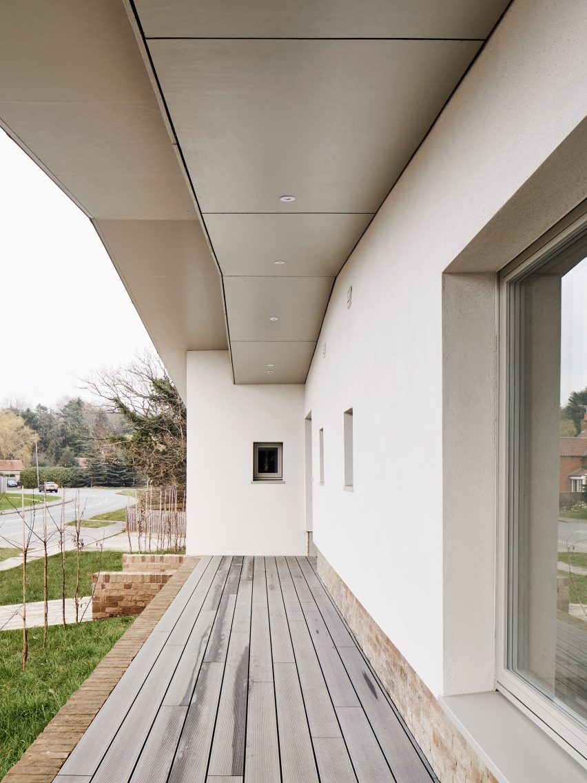 Front porch at CobBauge House in Norfolk by Hudson Architects