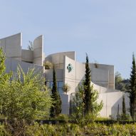 Vet hospital in Albania by Davide Macullo Architects