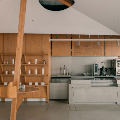Blue Bottle Coffee at West Bund by Atelier Tao+C