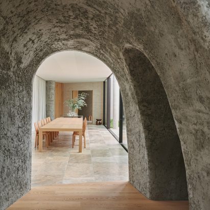 House on a Hill by Leeton Pointon Architects and Allison Pye Interiors