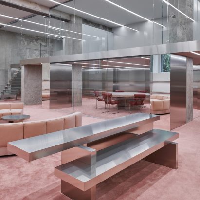Paris Texas Headquarters by Studioboom