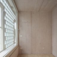 Delmulle Delmulle Architecten's Glass Brick House