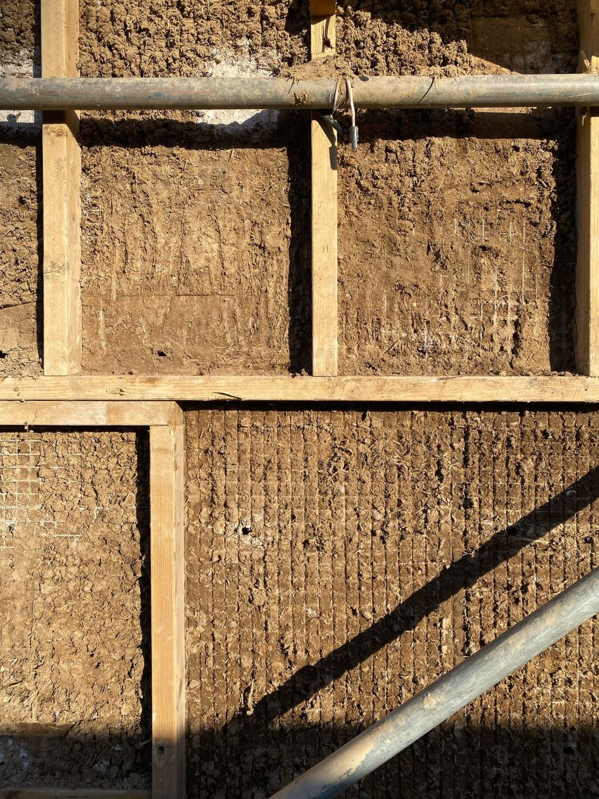 CobBauge wall detail