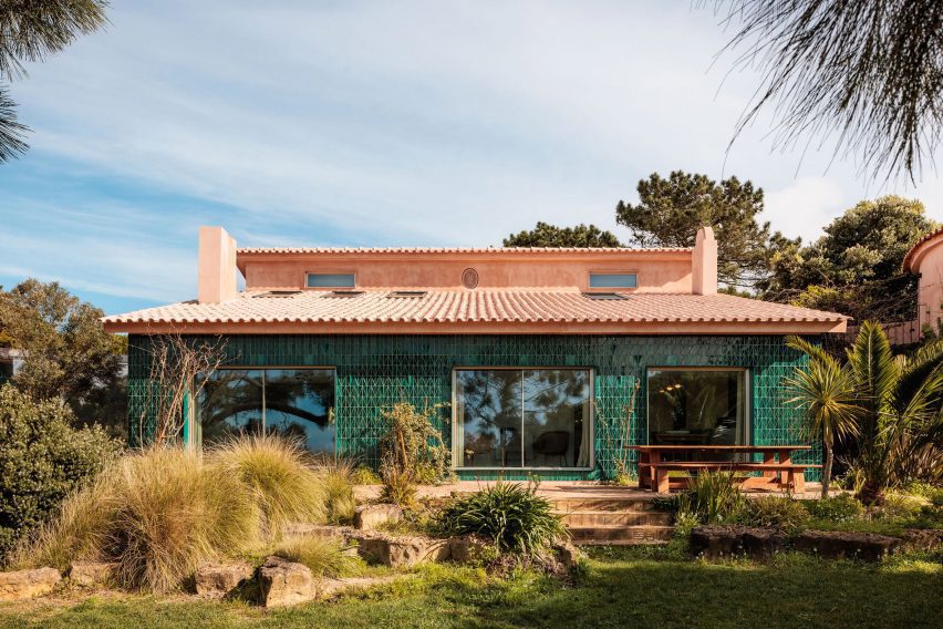 View towards the AIP House Az&oacute;ia in Portugal