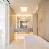 AIP House Azóia by Joāo Tiago Aguiar Arquitectos