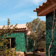 AIP House Azóia by Joāo Tiago Aguiar Arquitectos