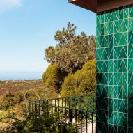 AIP House Azóia by Joāo Tiago Aguiar Arquitectos