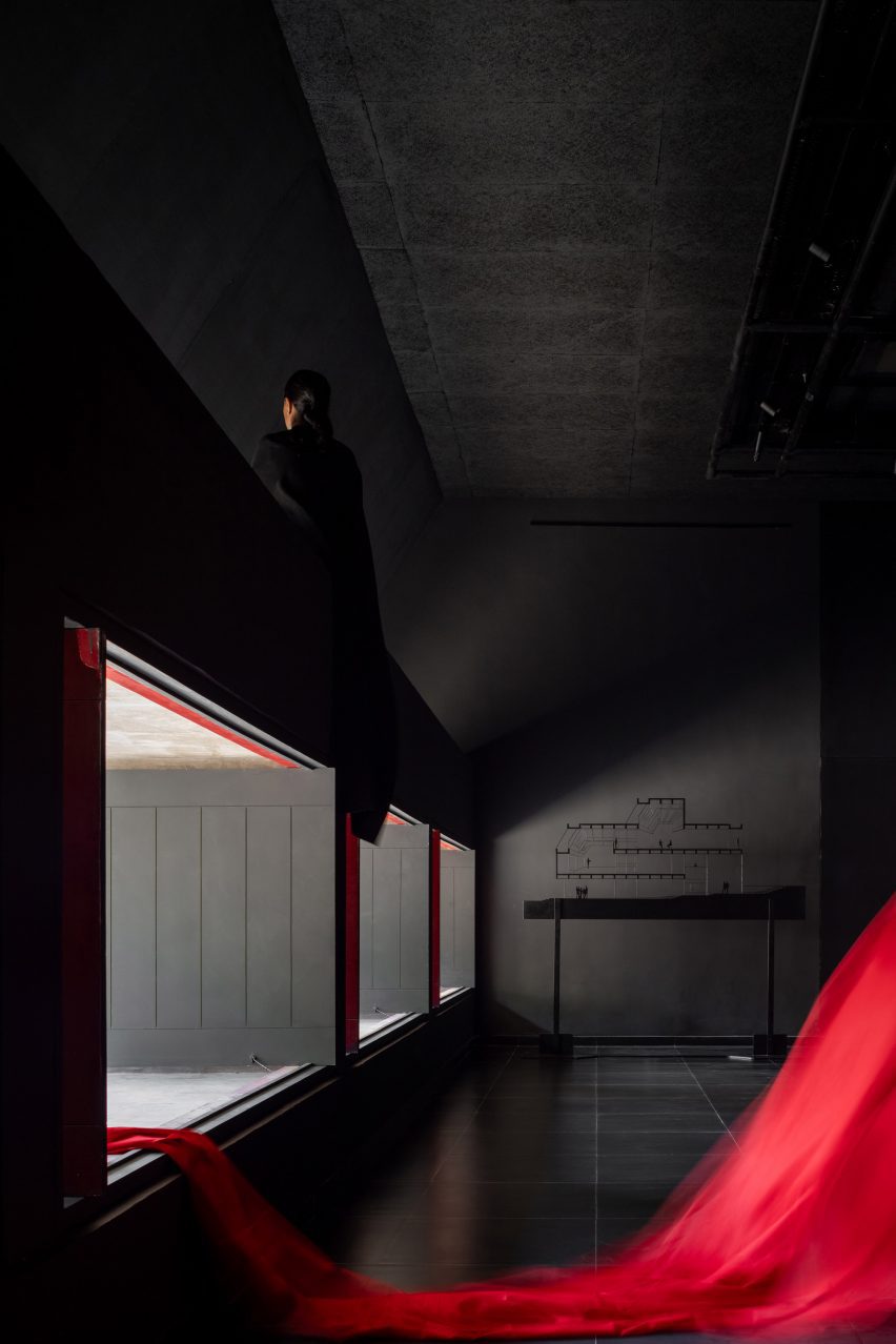 Windows at Urmila Kanoria Black Box by Studio Sangath