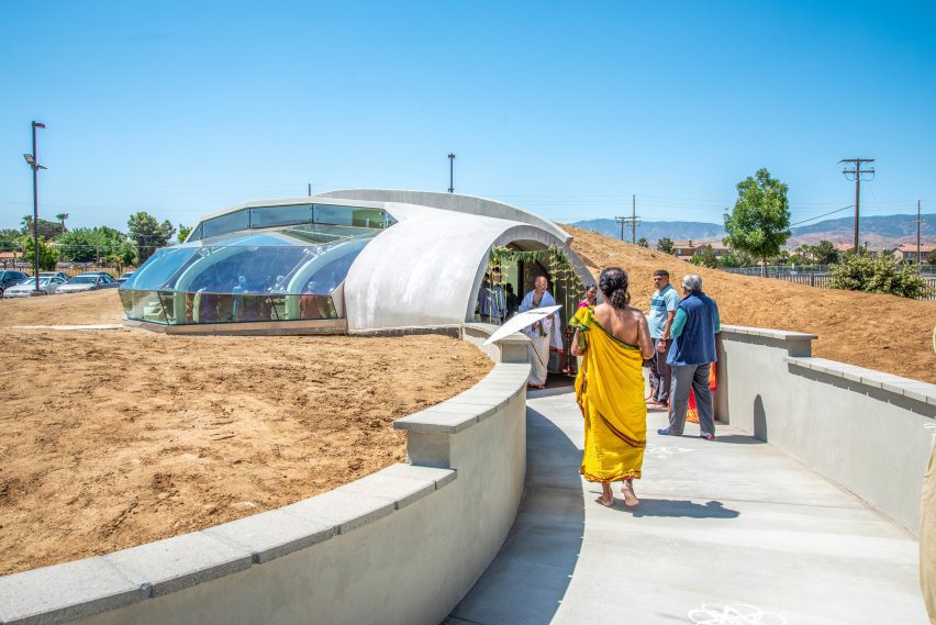 Glass-clad meditation space at Hindu temple in California