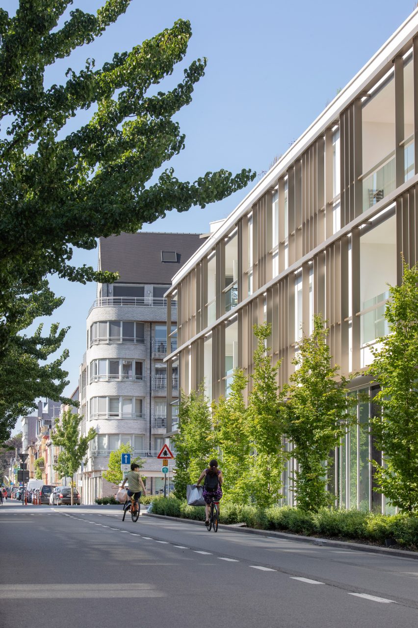 Housing development in Roeselare, Belgium, by Sn&oslash;hetta and B2Ai