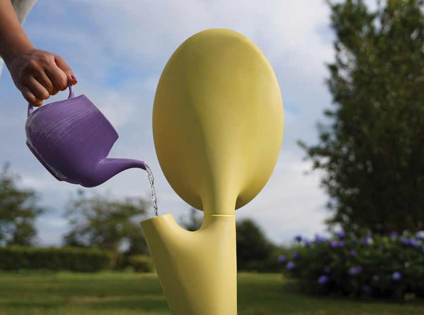Soli soil powered lamp