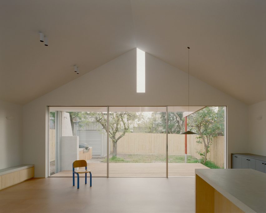 Living space within Thornbury House by Healy Ryan Architects