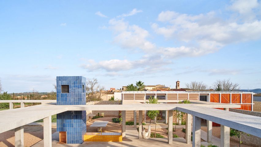 Casa Tres Patis by Twobo Architectura