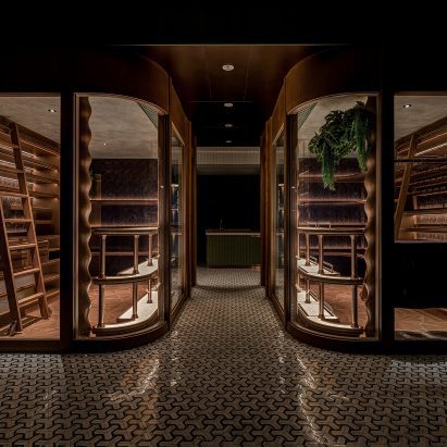 Another Suite by Minus Workshop