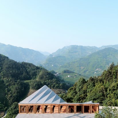 The Ridge – Roofing in Motion by The University of Hong Kong
