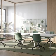 Align desk by Bisley