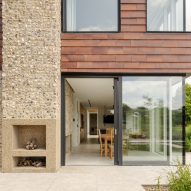 Patio entrance to Bulls Barn house by Selencky Parsons