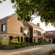 Bulls Barn house by Selencky Parsons