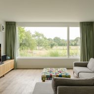 Living room in Bulls Barn house by Selencky Parsons
