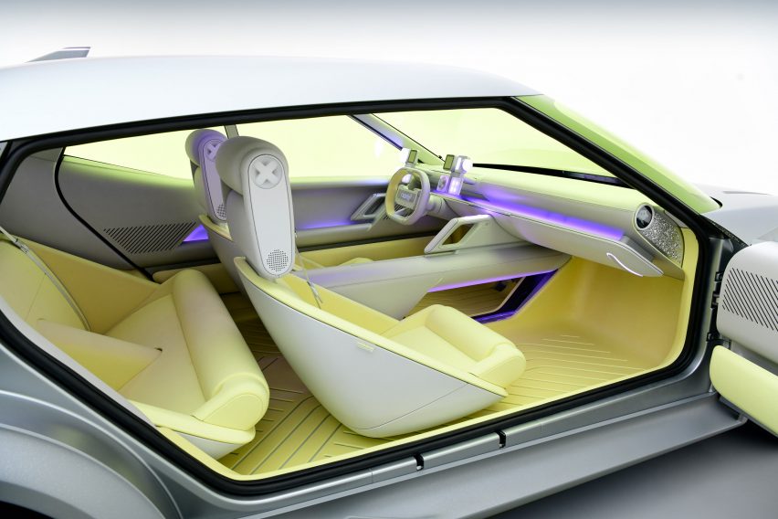 Hyundai Ioniq Concept Three interior