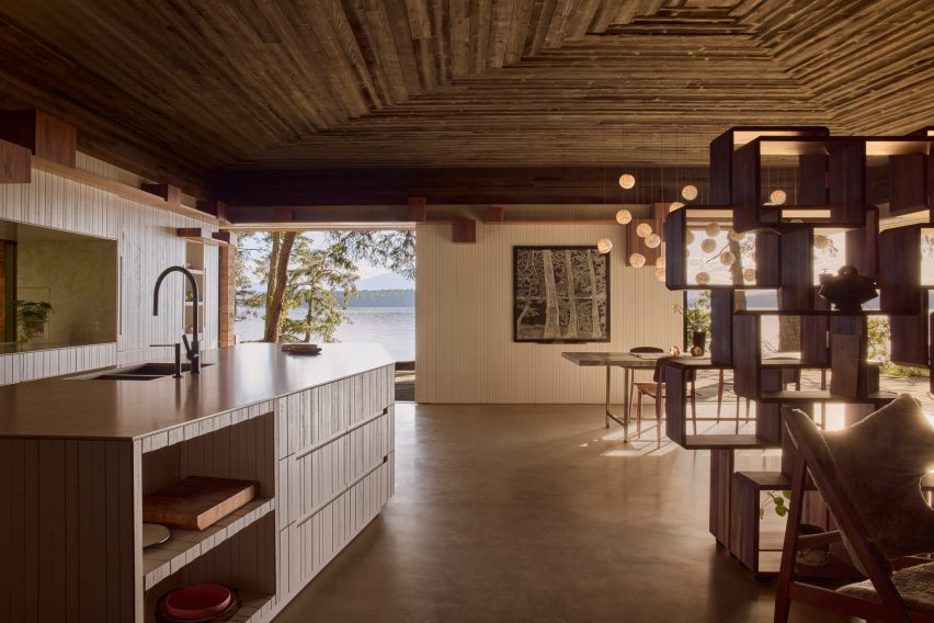 Wooden ceiling in Omer Arbel Galiano house