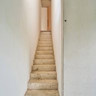 House in Cala Tamarit by Rául Sánchez Architects