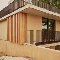 House in Cala Tamarit by Rául Sánchez Architects