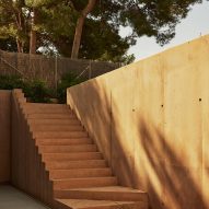 House in Cala Tamarit by Rául Sánchez Architects